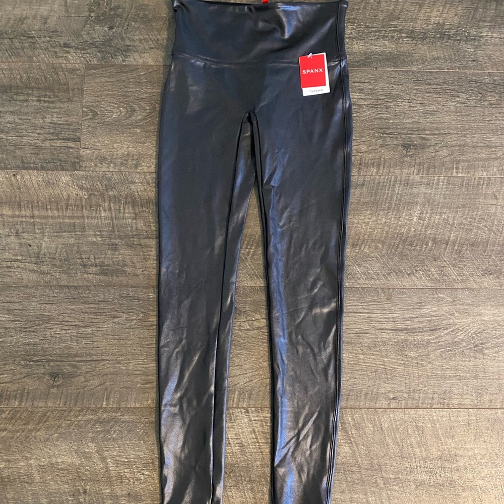 Spanx Faux Leather Lightweight Legging #2437 Black Size Medium Moto Compression
